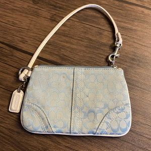 AUTHENTIC❗️COACH Wristlet
